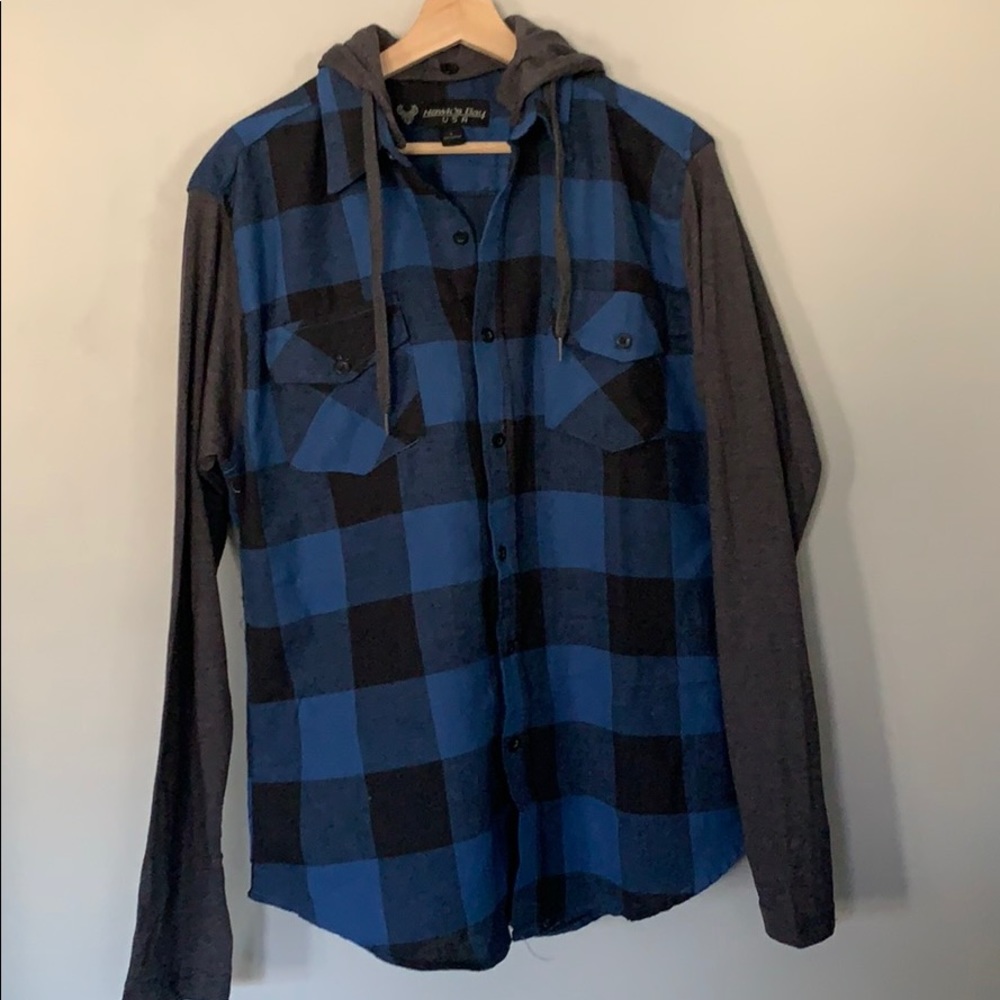 Flannel with removable hood, long sleeve